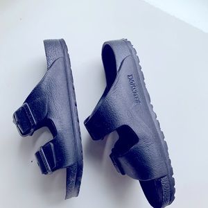 BIRKENSTOCK Arizona Kids Black size 10